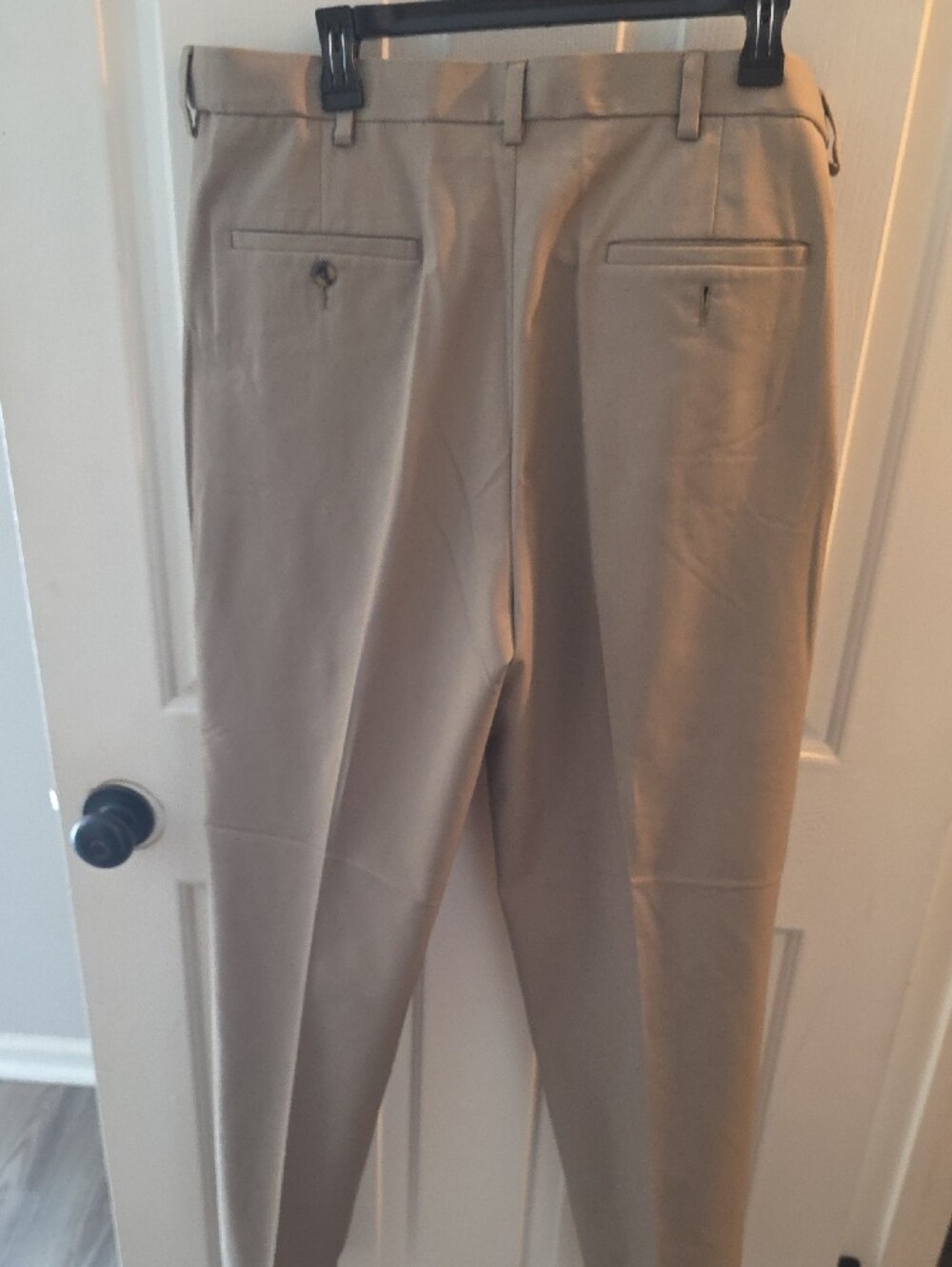 Haggar Men's Straight Flat-Front Chinos in Khaki Tan - Picture 3 of 3